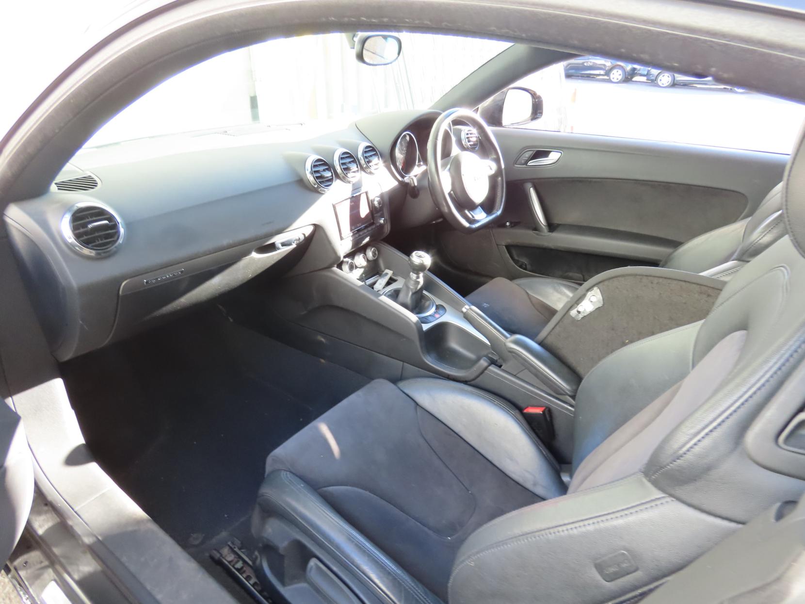 Audi TT 2.0 TDI Sport Coupe 3dr Diesel Manual quattro Euro 5 (170 ps)