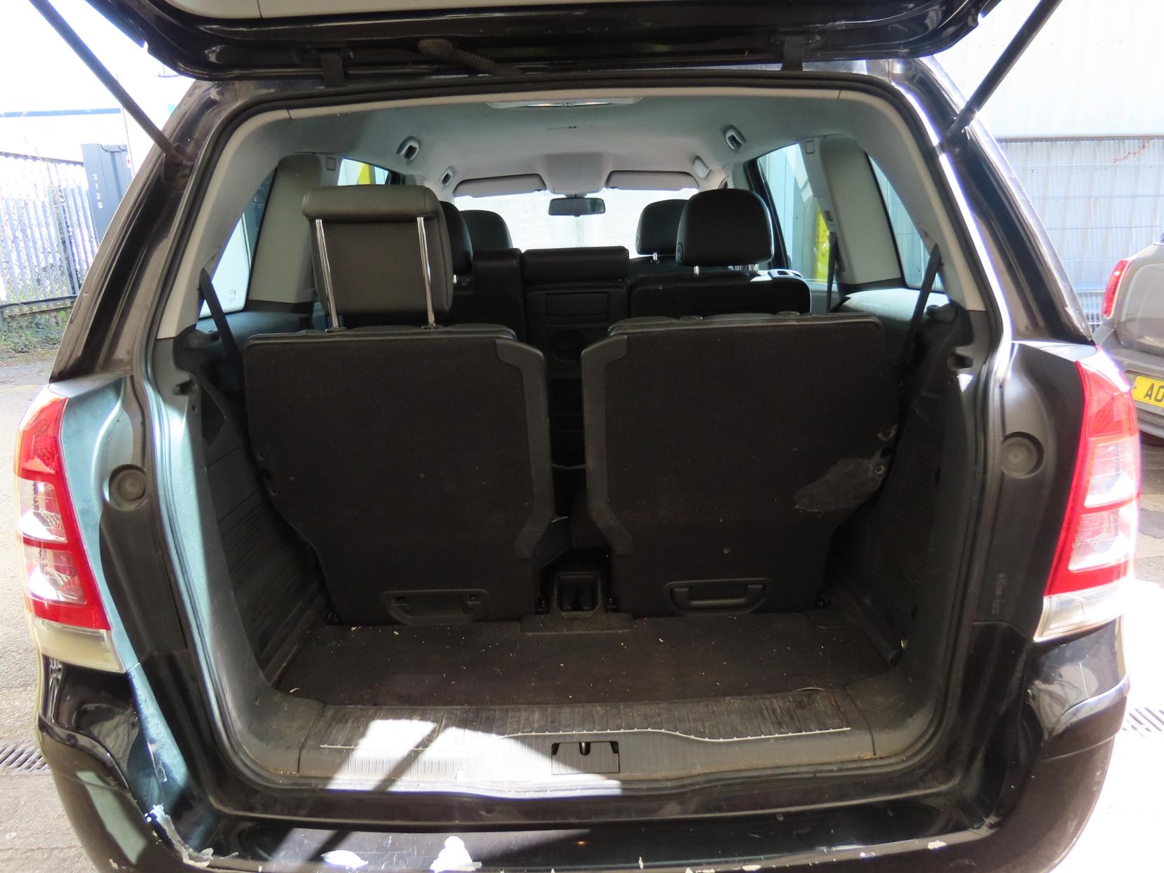 Vauxhall Zafira 1.9 CDTi Elite MPV 5dr Diesel Auto Euro 4 (120 ps)