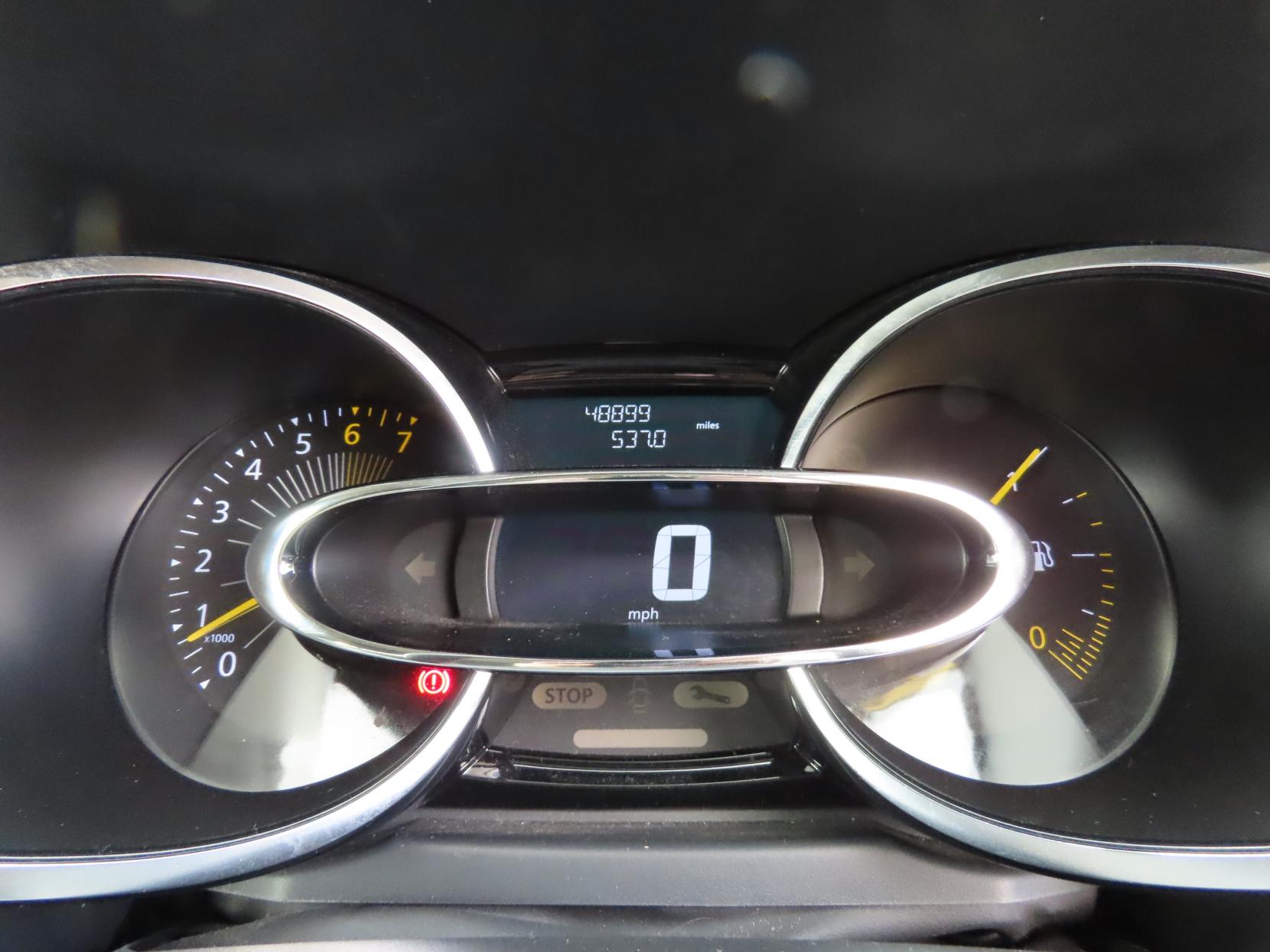 Renault Clio 1.2 16V Dynamique MediaNav Hatchback 5dr Petrol Manual Euro 5 (75 ps)