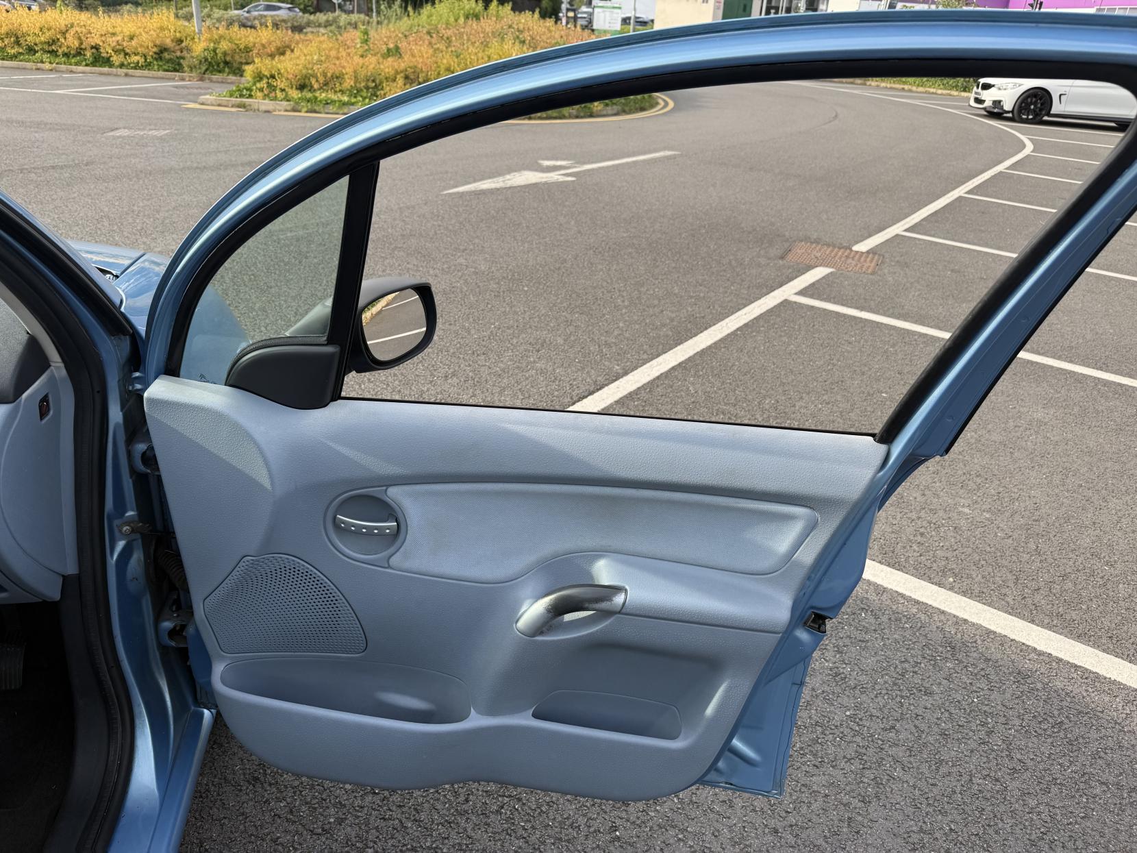 Citroen C3 1.4i SX Hatchback 5dr Petrol Manual (148 g/km, 72 bhp)