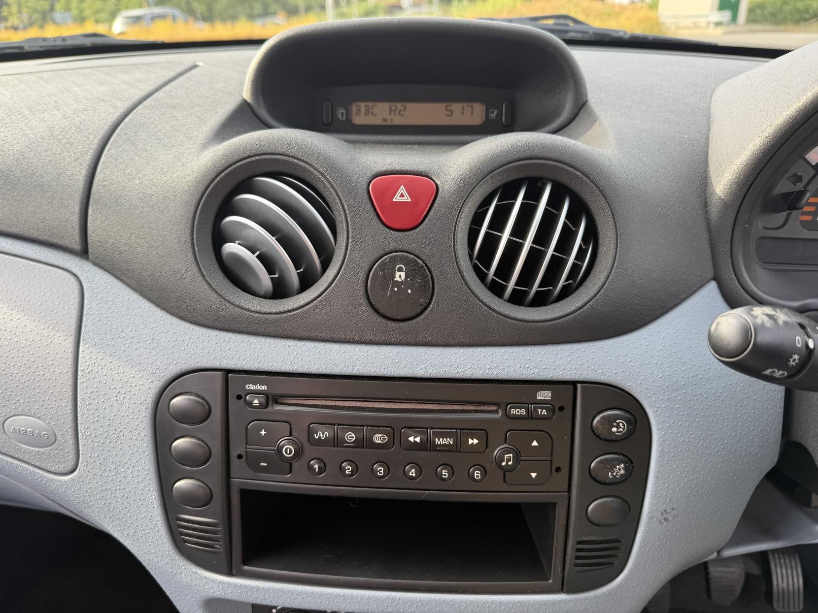 Citroen C3 1.4i SX Hatchback 5dr Petrol Manual (148 g/km, 72 bhp)