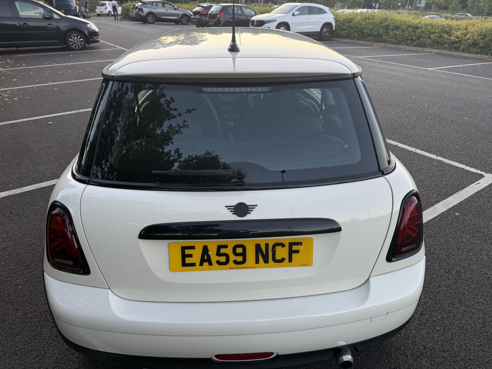 MINI Hatch 1.4 First Hatchback 3dr Petrol Manual Euro 4 (75 ps)