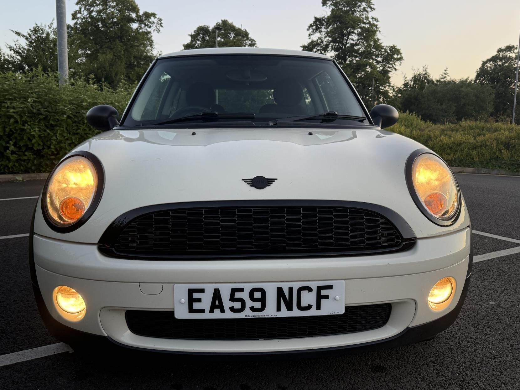 MINI Hatch 1.4 First Hatchback 3dr Petrol Manual Euro 4 (75 ps)