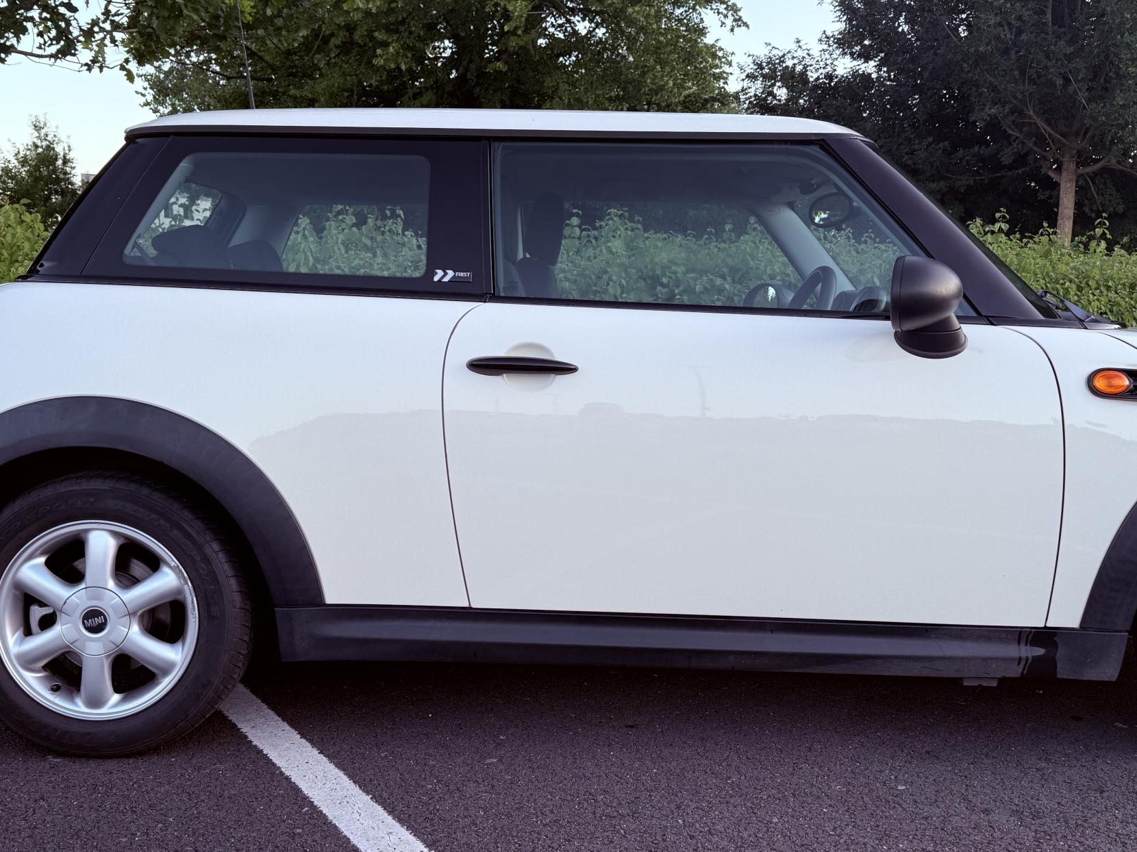 MINI Hatch 1.4 First Hatchback 3dr Petrol Manual Euro 4 (75 ps)