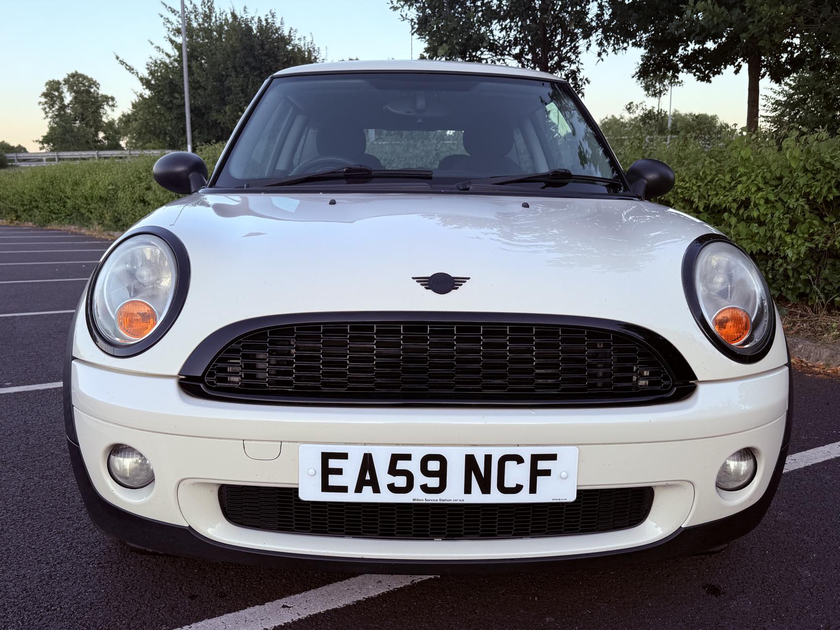 MINI Hatch 1.4 First Hatchback 3dr Petrol Manual Euro 4 (75 ps)