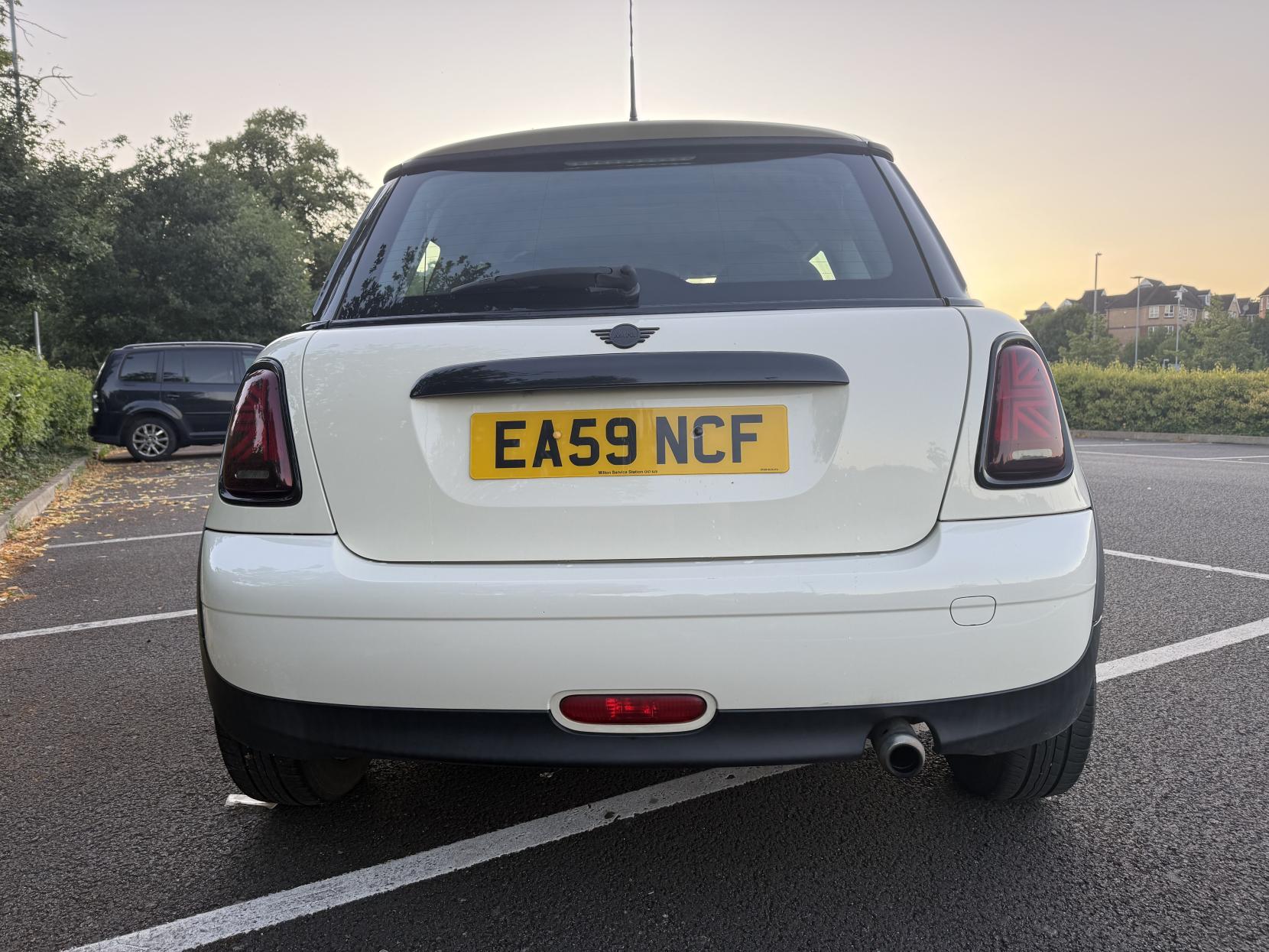MINI Hatch 1.4 First Hatchback 3dr Petrol Manual Euro 4 (75 ps)