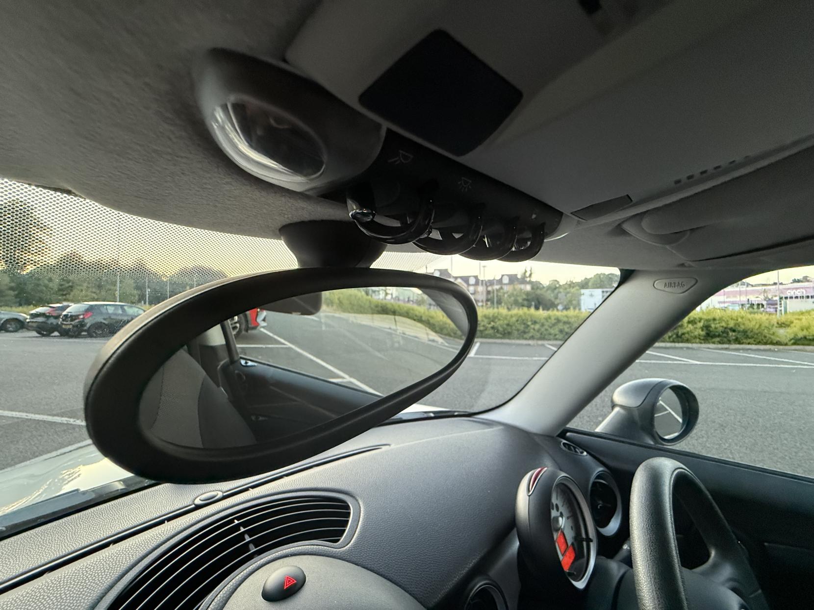 MINI Hatch 1.4 First Hatchback 3dr Petrol Manual Euro 4 (75 ps)