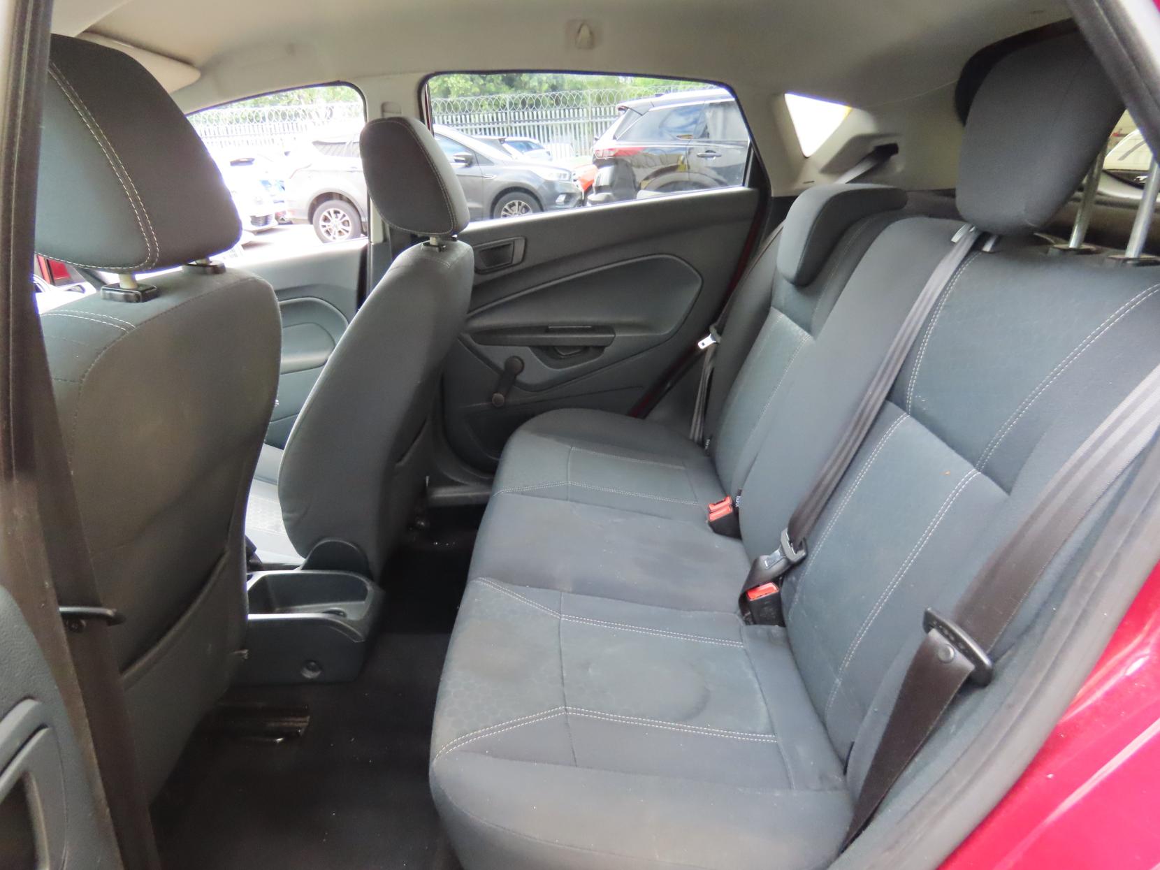Ford Fiesta 1.4 Titanium Hatchback 5dr Petrol Manual (133 g/km, 94 bhp)